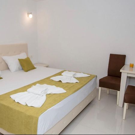 Apartmani Nela Sutomore Εξωτερικό φωτογραφία