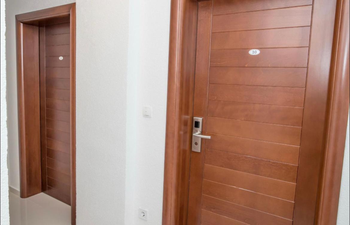 Apartmani Nela Sutomore Εξωτερικό φωτογραφία