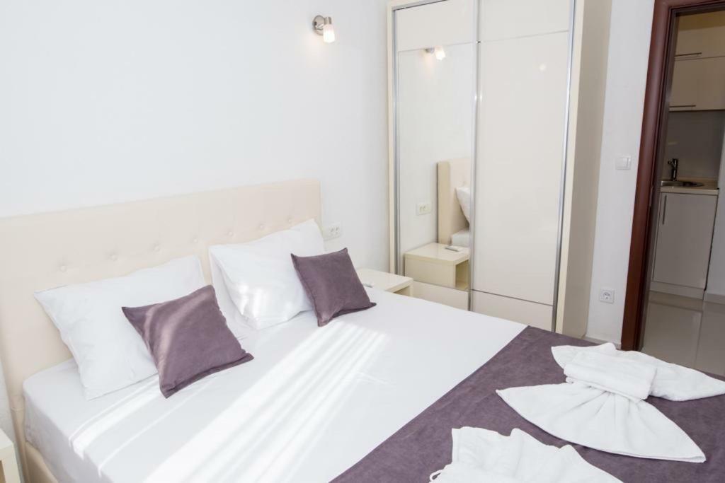 Apartmani Nela Sutomore Εξωτερικό φωτογραφία